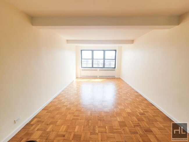 Building Photo - GRAND CONCOURSE