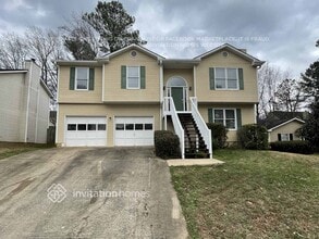 Building Photo - 560 Heathgate Dr SW
