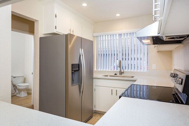 Building Photo - 1950 Arnold Way