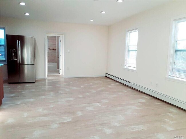 Foto del edificio - 42 E Hawthorne Ave