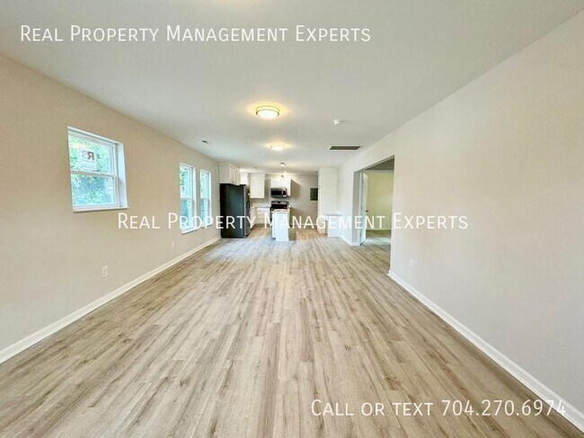Foto del edificio - 1855 Lane St-