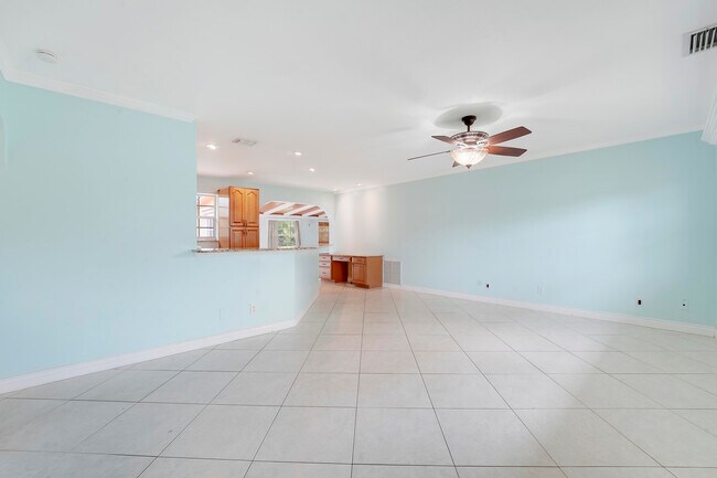 Foto del edificio - 744 W Ilex Dr