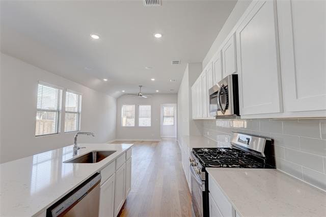 Foto del edificio - 1923 Callington Wy