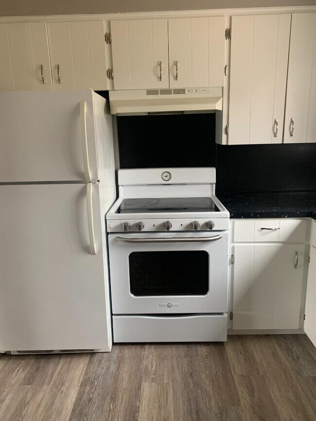 Foto del edificio - 855 Butternut Dr