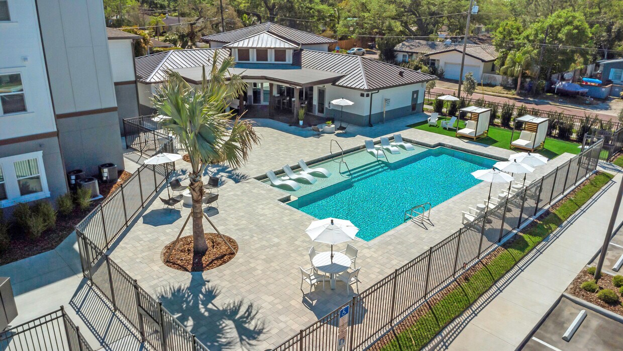 Foto principal - Everest Largo Apartments