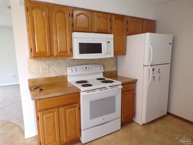 Foto del edificio - 8224 Tempest Dr