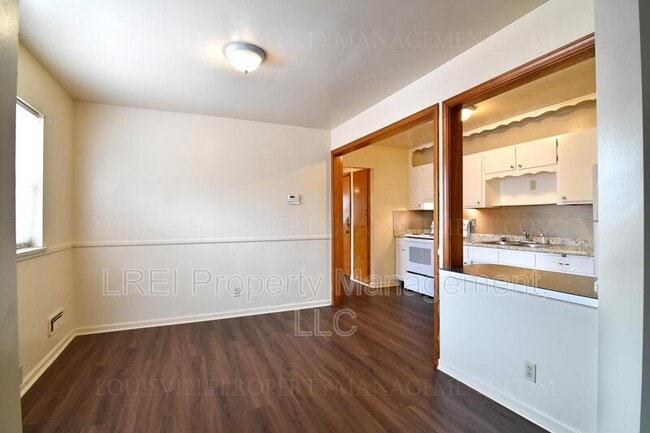 Building Photo - 332 Idlewylde Dr