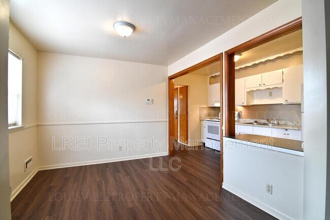 Foto del edificio - 332 Idlewylde Dr