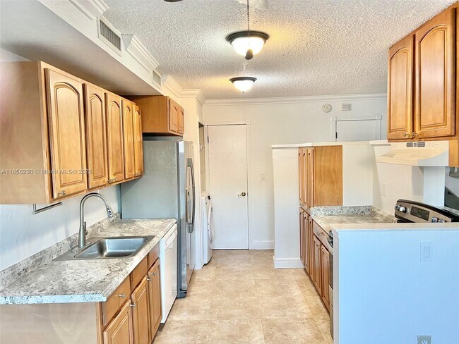 Foto del edificio - 15840 SW 90th Ct