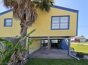 Building Photo - 4215 Hardin Dr