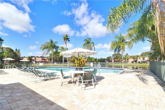 Foto del edificio - 9337 W Sunrise Blvd