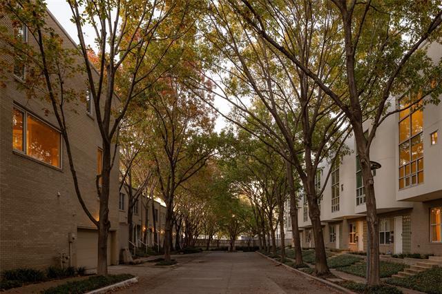 Foto del edificio - 3344 Miro Pl