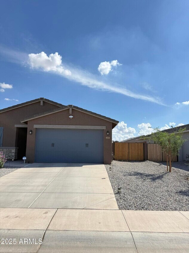 Primary Photo - 2609 E San Miguel Dr