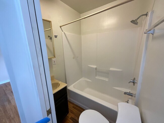 Foto del edificio - 4739 19th Ave NE
