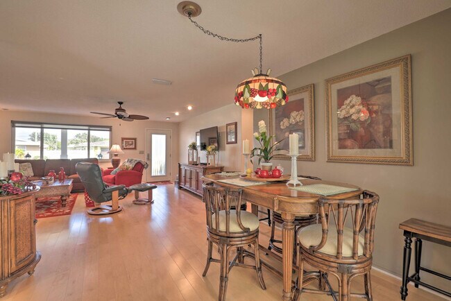 Foto del edificio - 40 Longfellow Cir