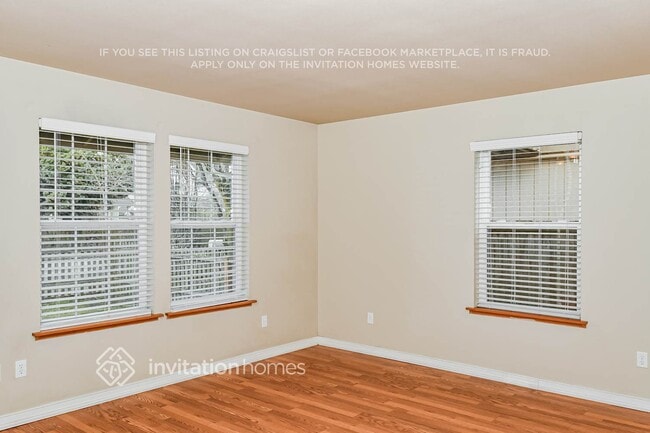 Building Photo - 409 Pine Ave