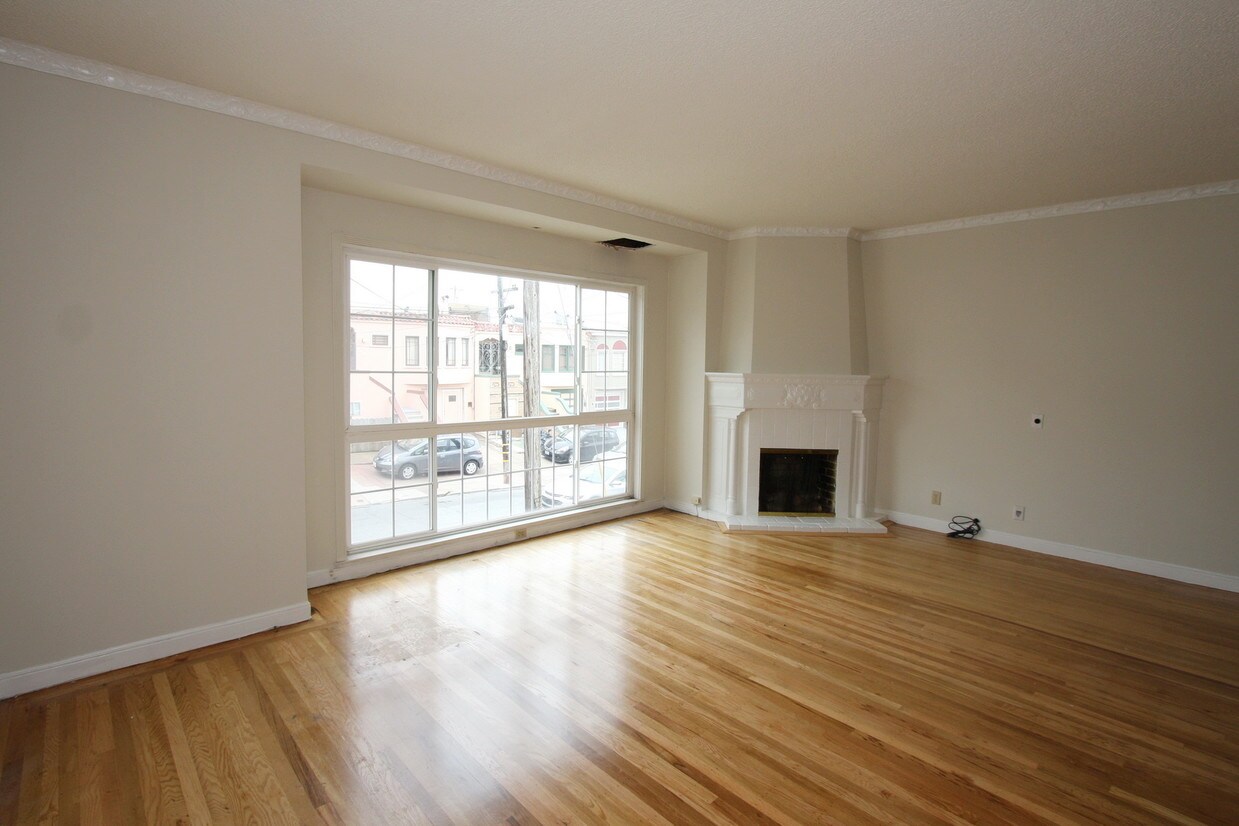 Primary Photo - 120 Naglee Ave