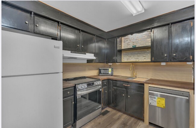 Foto del edificio - 3805 Dartmouth Ave
