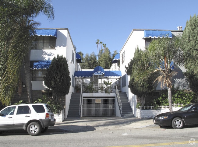 Building Photo - 1961 Argyle Ave