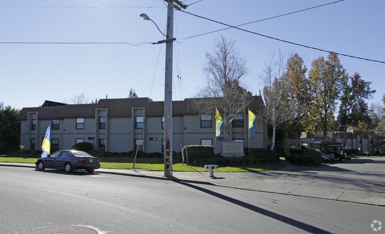 Foto principal - McDouall Apartments