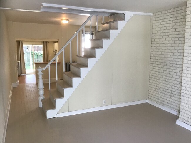 Sala de estar - 253 W 31st St
