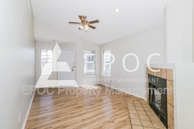 Building Photo - 1801 Dickens Dr