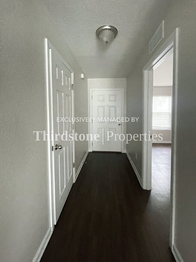 Foto del edificio - 8166 Ocala Ave, Jacksonville, FL 32220