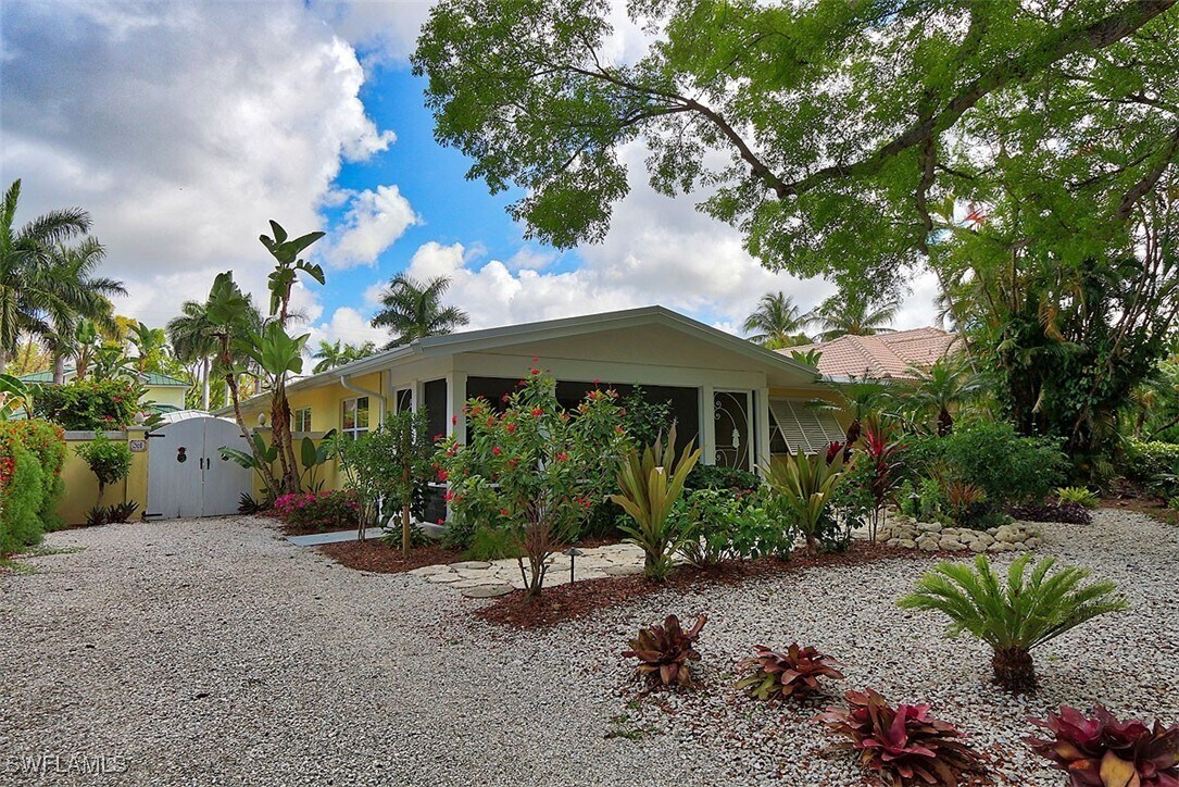 Foto principal - 361 1st Ave N