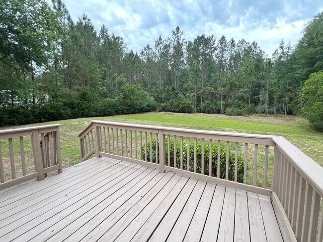 Foto del edificio - AVAILABLE NOW | PETS ALLOWED OUTDOORS ONLY...