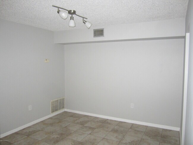 Foto del edificio - 48 Bogart Pl