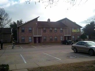 Primary Photo - Sycamore Square Townhomes