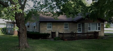 Building Photo - 713 S Longview Rd