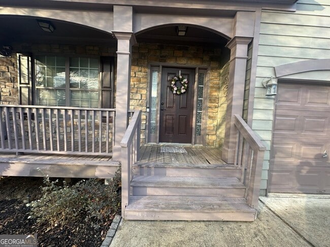 Building Photo - 61 Longwood Ct