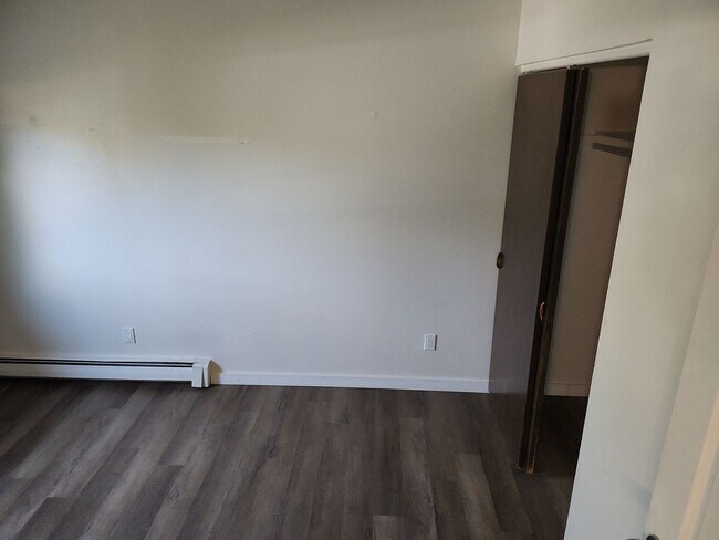 Building Photo - 3500 Northwood Drive