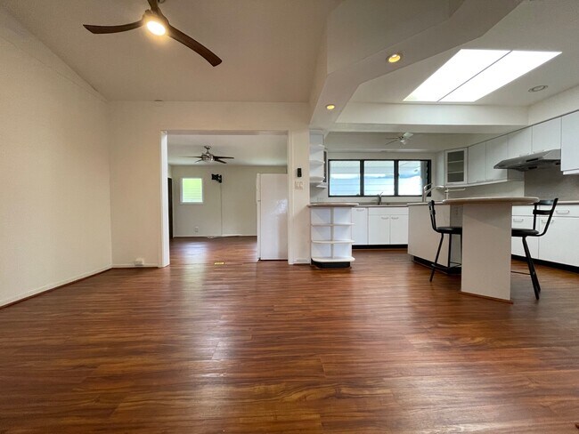 Dining area w/ kitchen - 45-560 Kiani St
