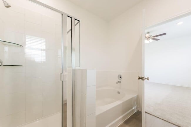 Foto del edificio - 16326 Vivid Creek Ct