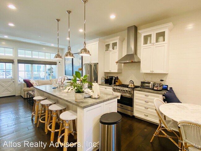 Foto del edificio - 2 br, 3 bath House - 472 Sam Cava Lane