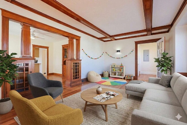 Foto del edificio - Stunning, Renovated, Spacious 2 Bed / 1 Bath in North Quincy