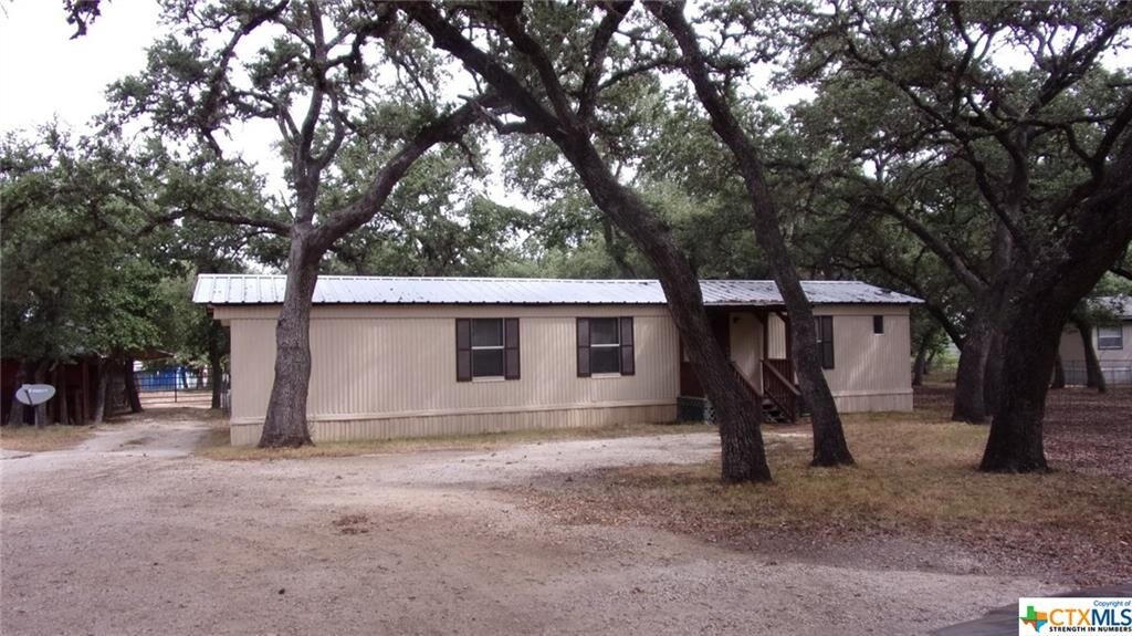 Primary Photo - 210 Moss Oaks Dr