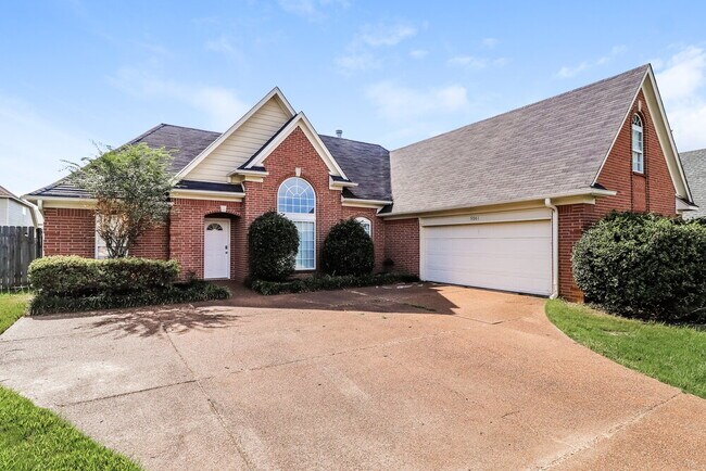 Building Photo - 5061 Thornebrook Cove