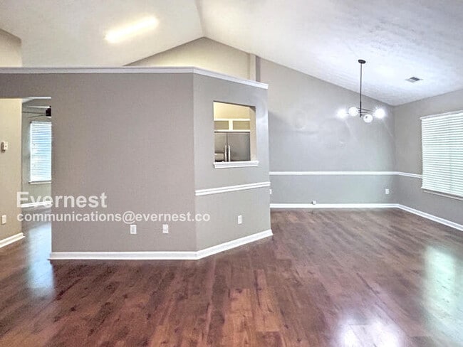 Foto del edificio - 1535 Heatherton Rd