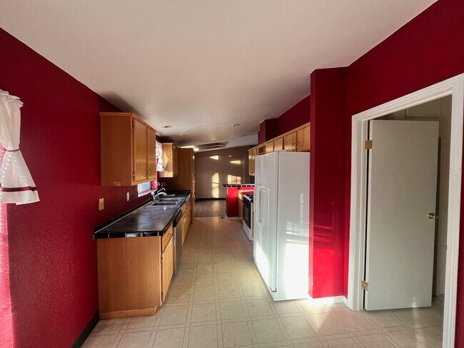 Foto del edificio - 1220 52nd St W