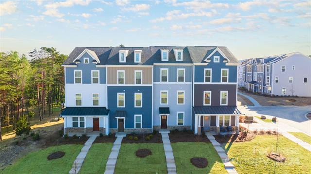 Foto del edificio - 1018 Tomlin Green Ln
