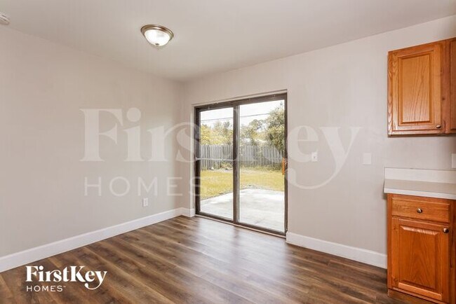 Foto del edificio - 2710 Victory Palm Dr