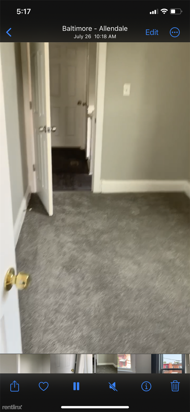 Building Photo - 4 br, 1 bath Townhome - 527 Edgewood Street