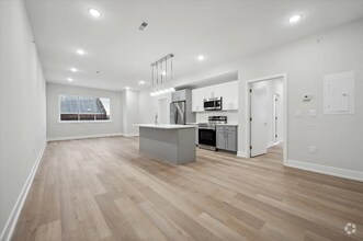 Building Photo - 701 N 40th St