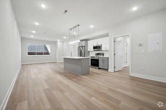 Building Photo - 701 N 40th St