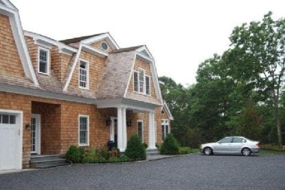 Building Photo - 320 Old Sag Harbor Rd