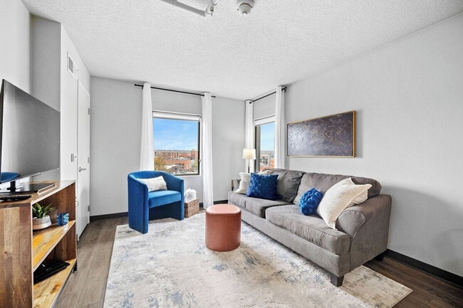 Foto del edificio - 600 E 5th St