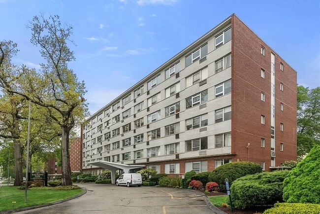 Photo - 10 Hammond Pond Pkwy Apartment
